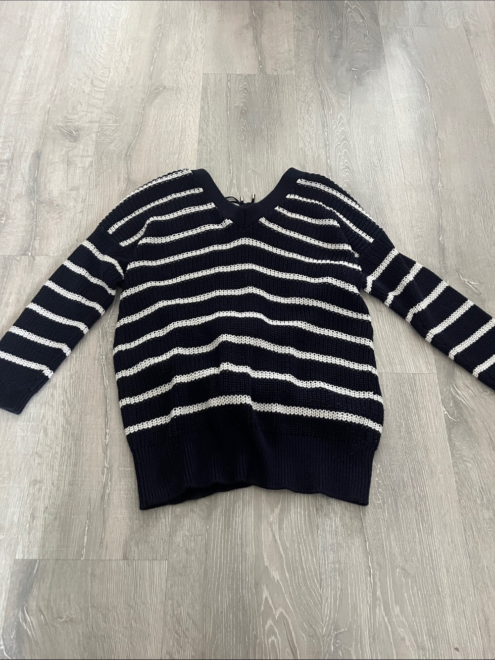 Dynamite Navy & White Striped V-Neck Sweater